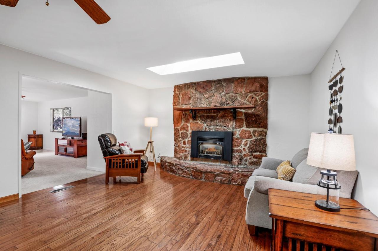 Captivating Continental Country Club Retreat With 4 Bdr And Spacious Deck! Flagstaff Exterior photo
